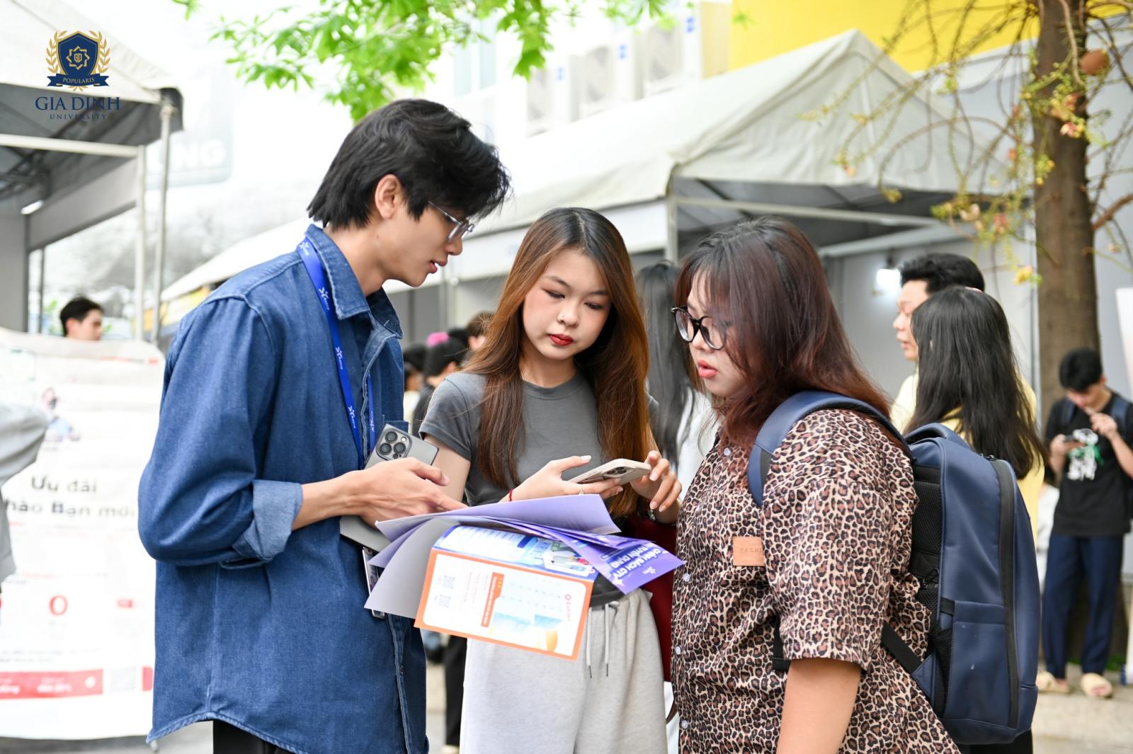 Chi phí du học ngành CNTT: Tổng quan các khoản chi phí cần thiết và cách quản lý tài chính