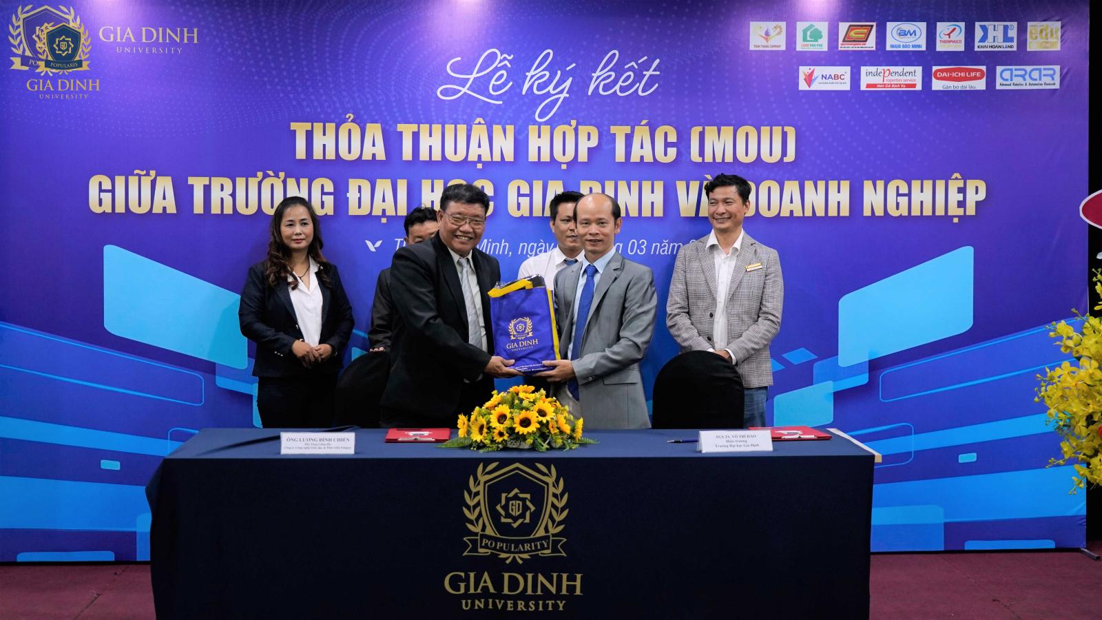 Chương trình giới thiệu nhân viên hiệu quả để kết nối nguồn nhân lực