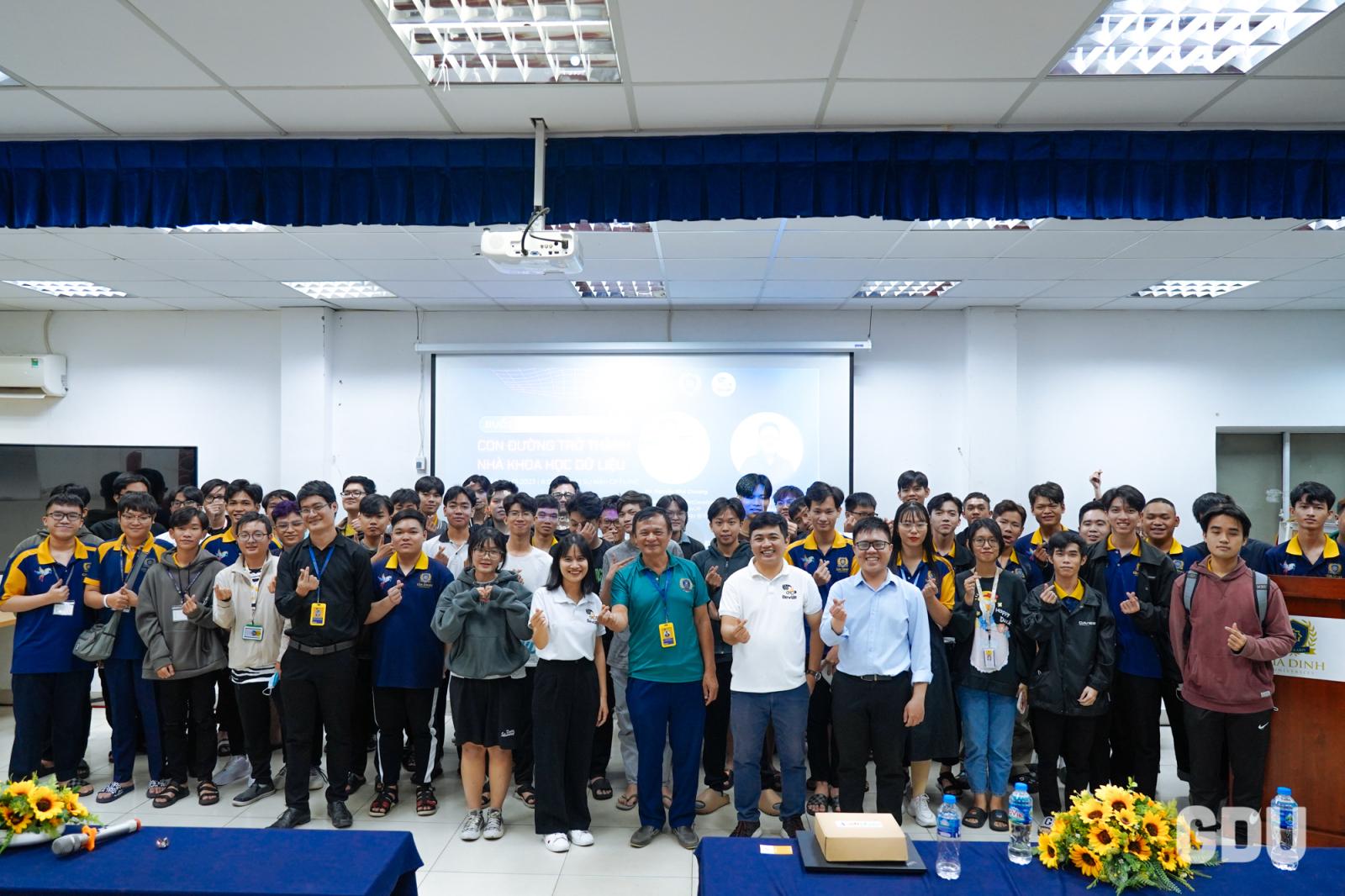 các cơ hội việc làm tiềm năng cho sinh viên tốt nghiệp ngành công nghệ thông tin ở Hà Nội