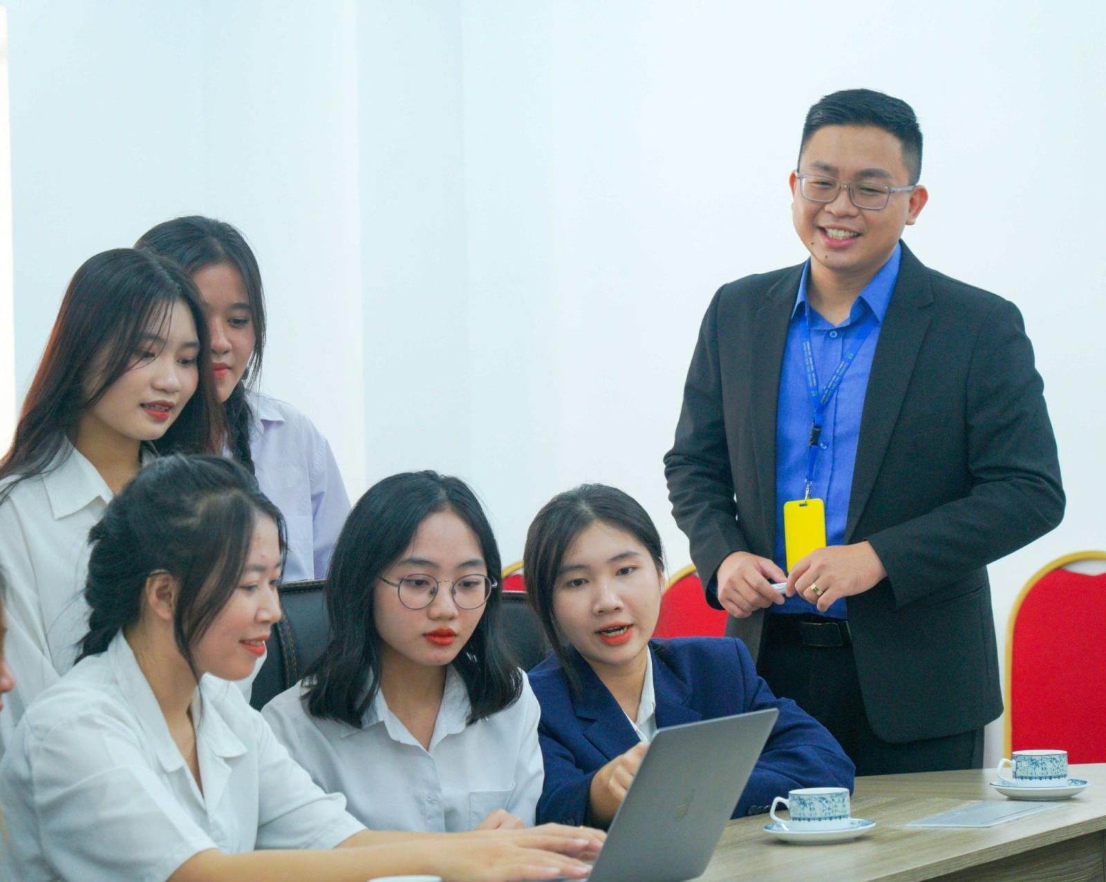 Công cụ hỗ trợ viết tài liệu kỹ thuật giúp tăng năng suất và chất lượng.