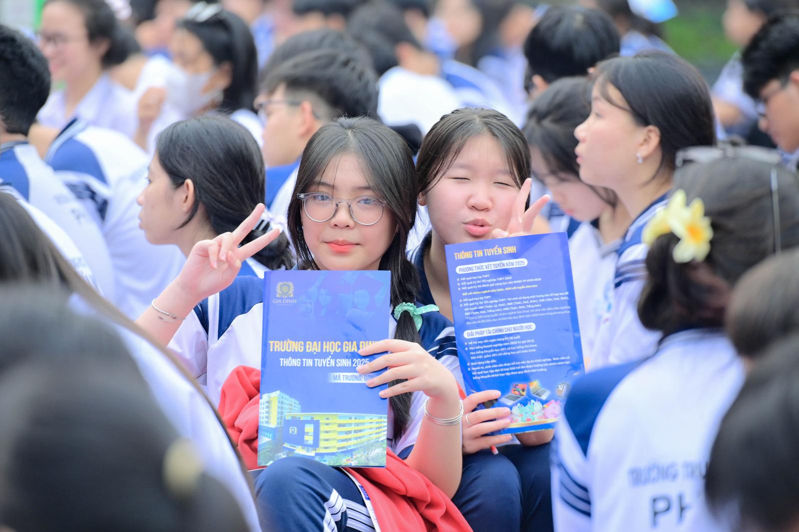 Học hỏi từ dự án khác: Mở rộng kiến thức và tìm kiếm ý tưởng mới