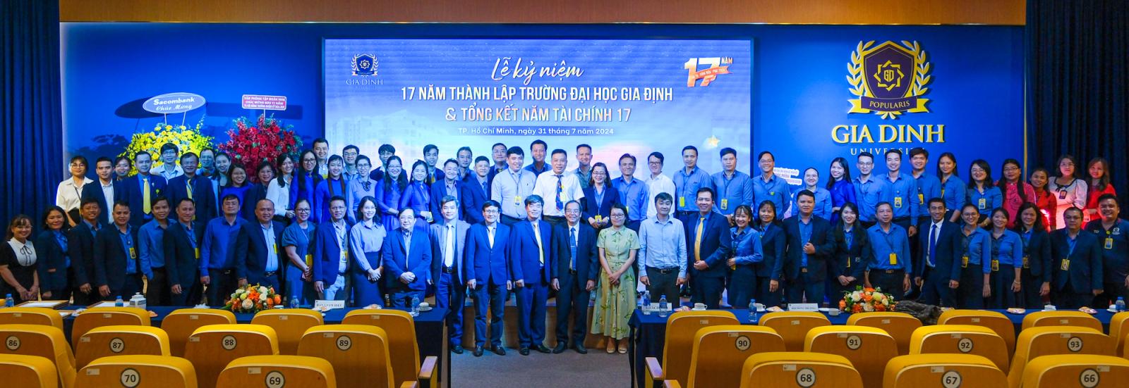 Lập kế hoạch hành động chi tiết cho sự nghiệp tương lai để đạt được mục tiêu