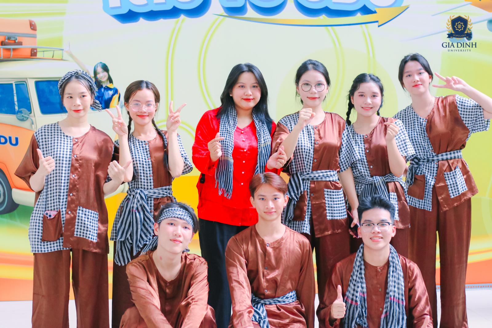 Sinh viên Đại học FPT tham gia hoạt động ngoại khóa sôi nổi, năng động