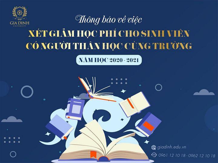 Sinh viên đang chuẩn bị hồ sơ xin học bổng