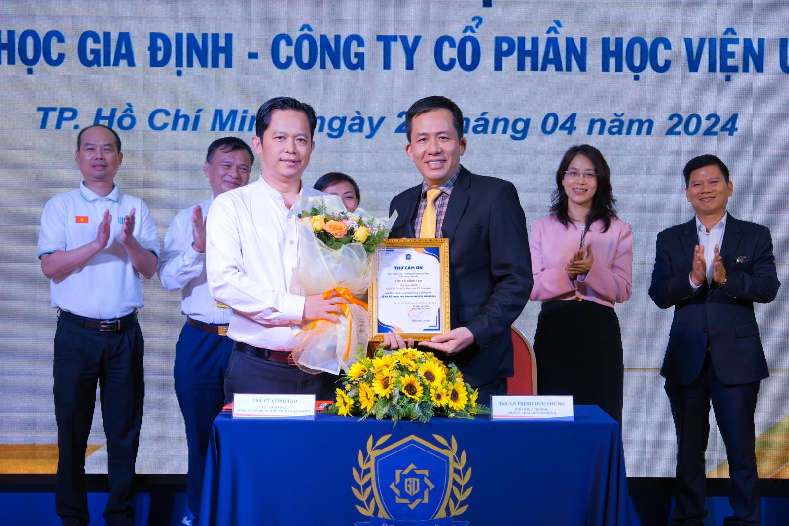 Tuyển thực tập sinh là cơ hội vàng cho sinh viên tích lũy kinh nghiệm thực tế và phát triển kỹ năng.